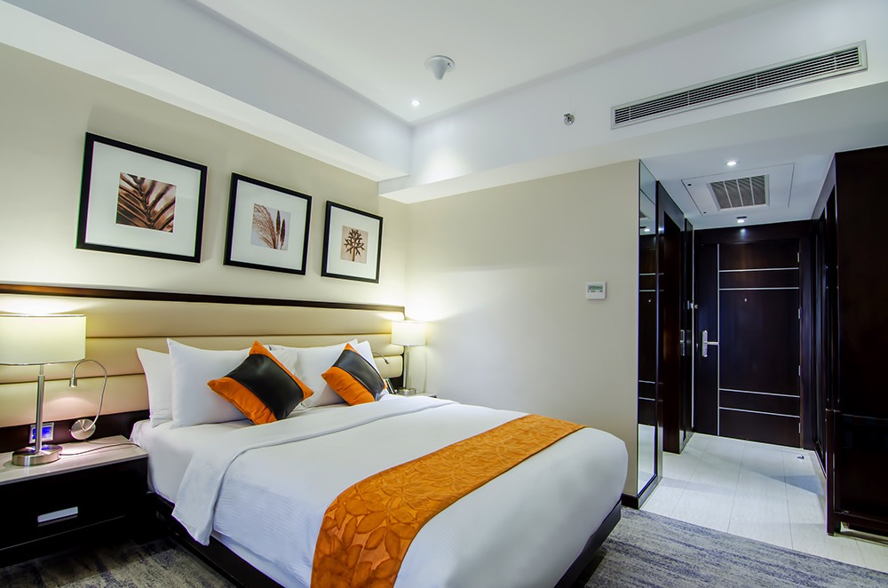 CLEANED DSC_0187 copy Large